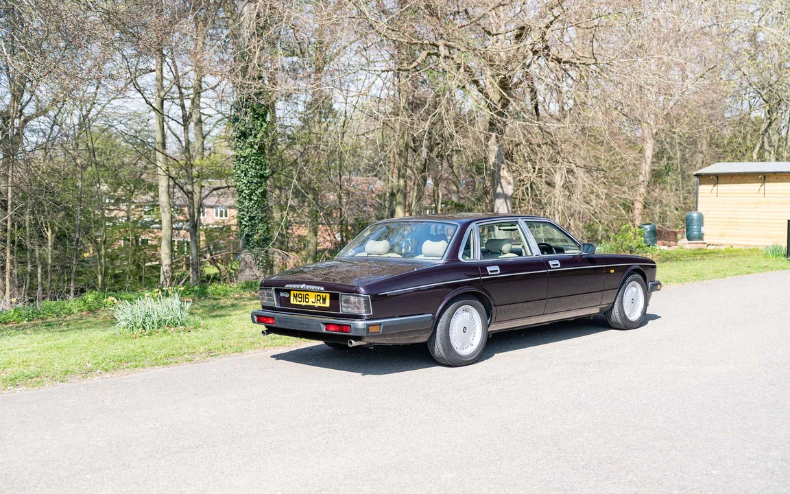 1994 Daimler - Image 6 of 31