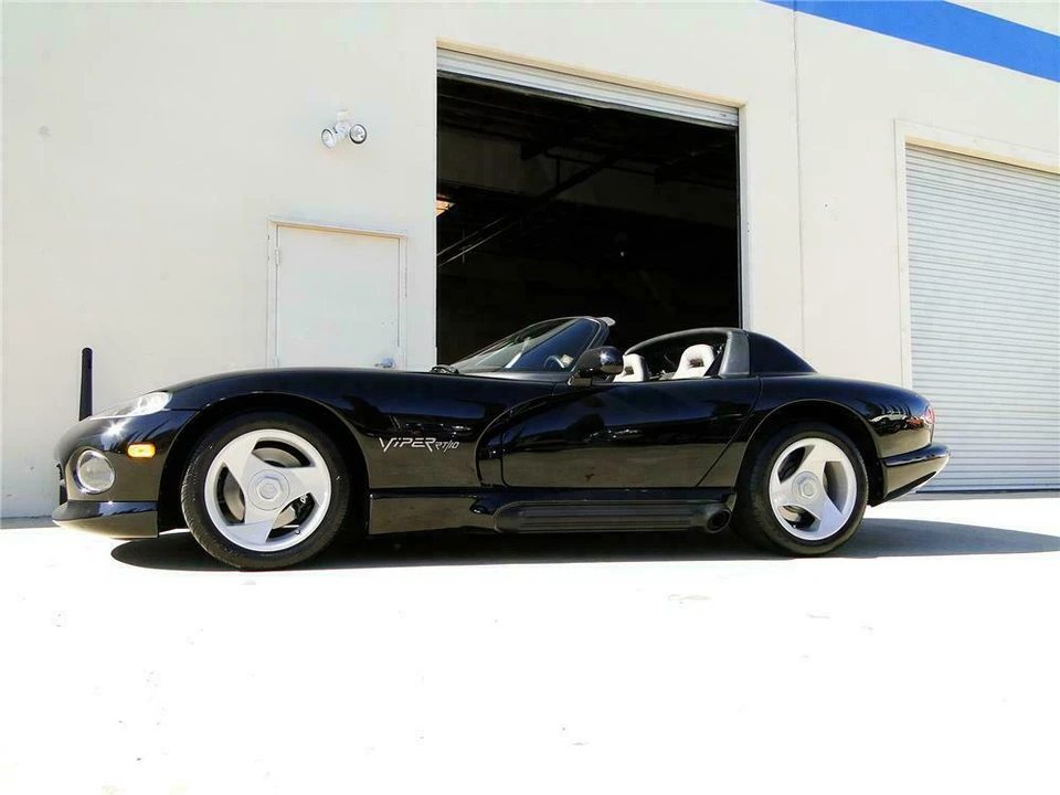 1994 Dodge Viper 1st Gen - Image 2 of 4