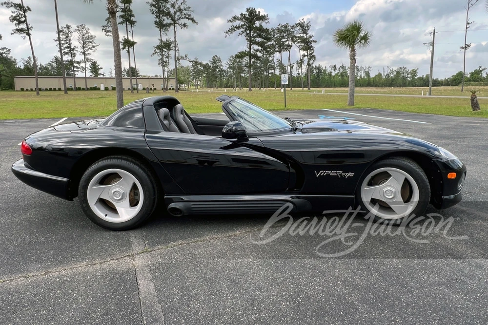 1994 Dodge Viper 1st Gen - Image 5 of 5