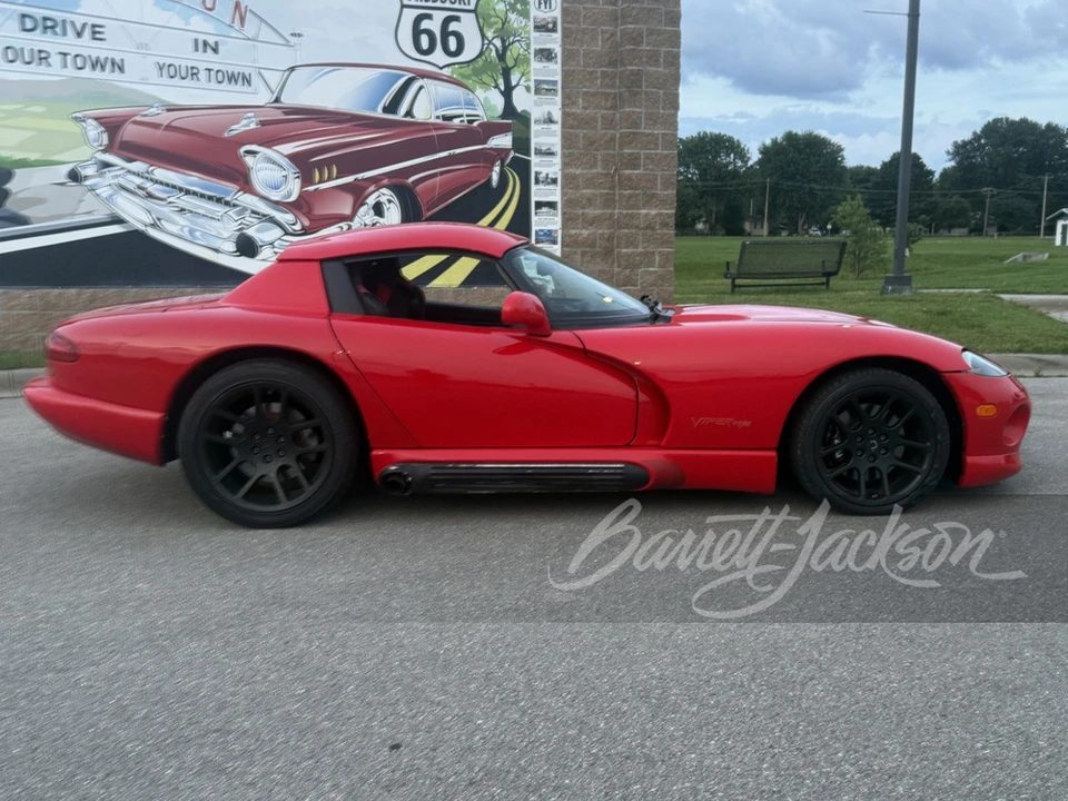 1994 Dodge Viper 1st Gen - Image 2 of 10
