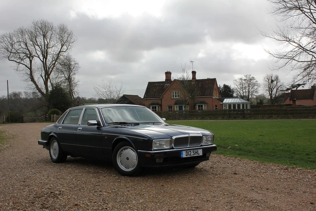 1994 Daimler - Image 4 of 30