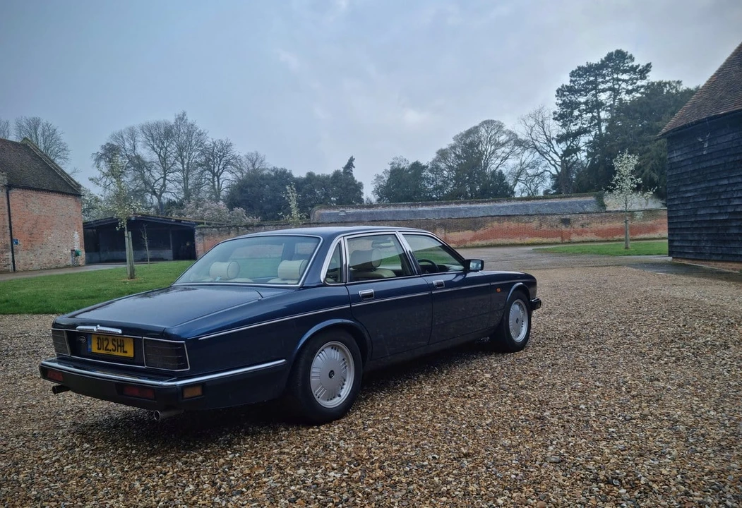 1994 Daimler - Image 9 of 30