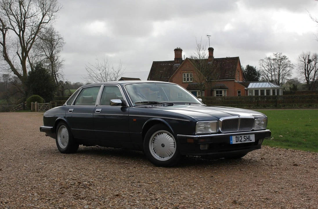 1994 Daimler - Image 3 of 30