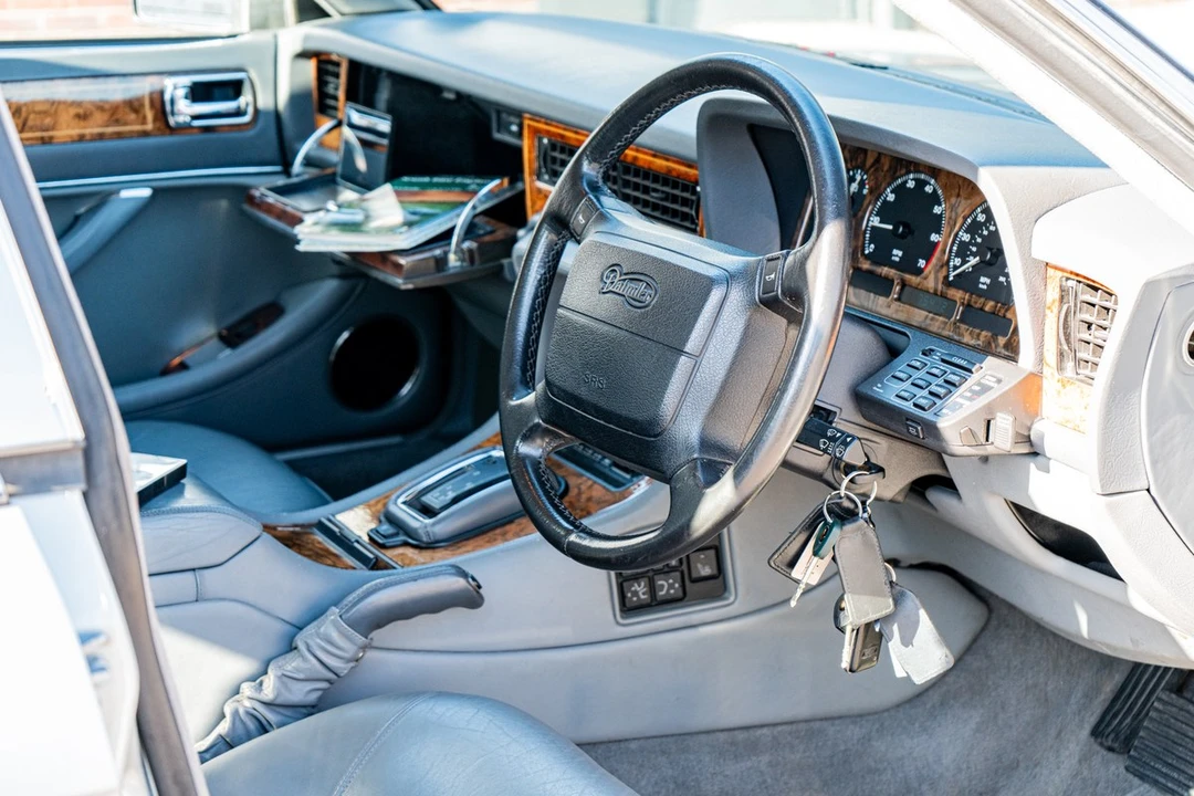 1994 Daimler - Image 4 of 30