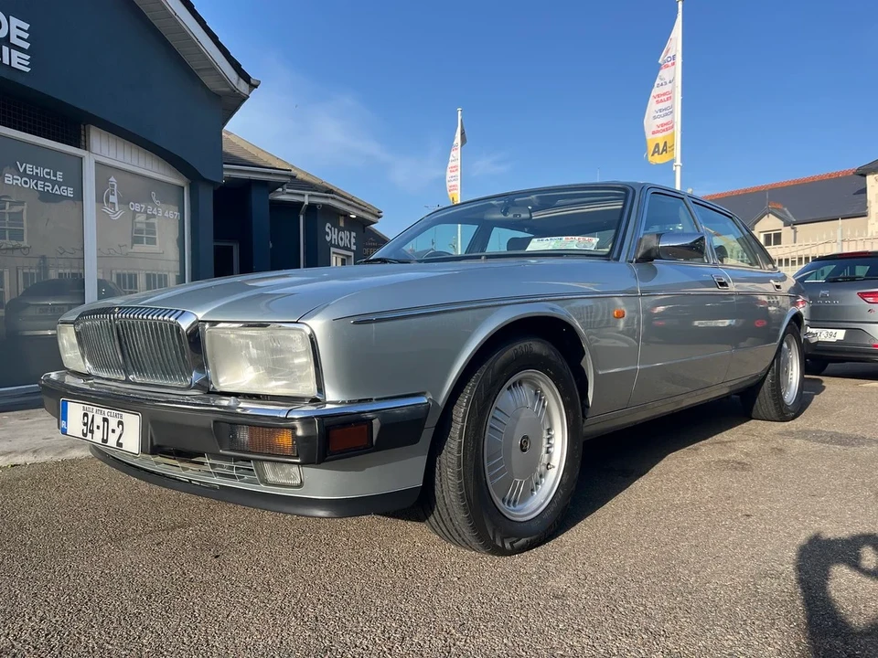 1994 Daimler - Image 2 of 31
