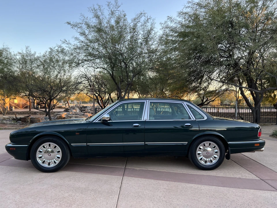 1994 Jaguar X300 XJ - Image 8 of 31