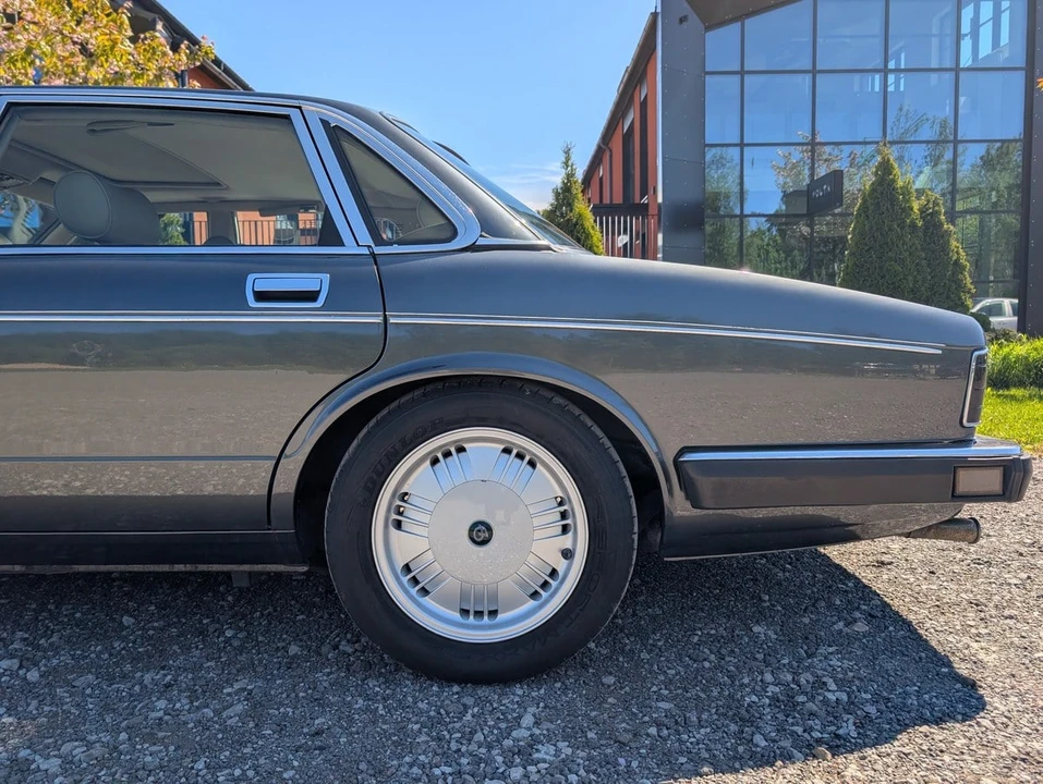 1994 Daimler - Image 11 of 31