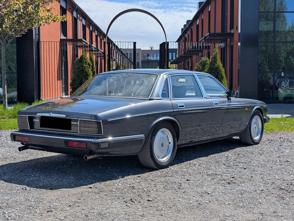 1994 Daimler - Image 5 of 31