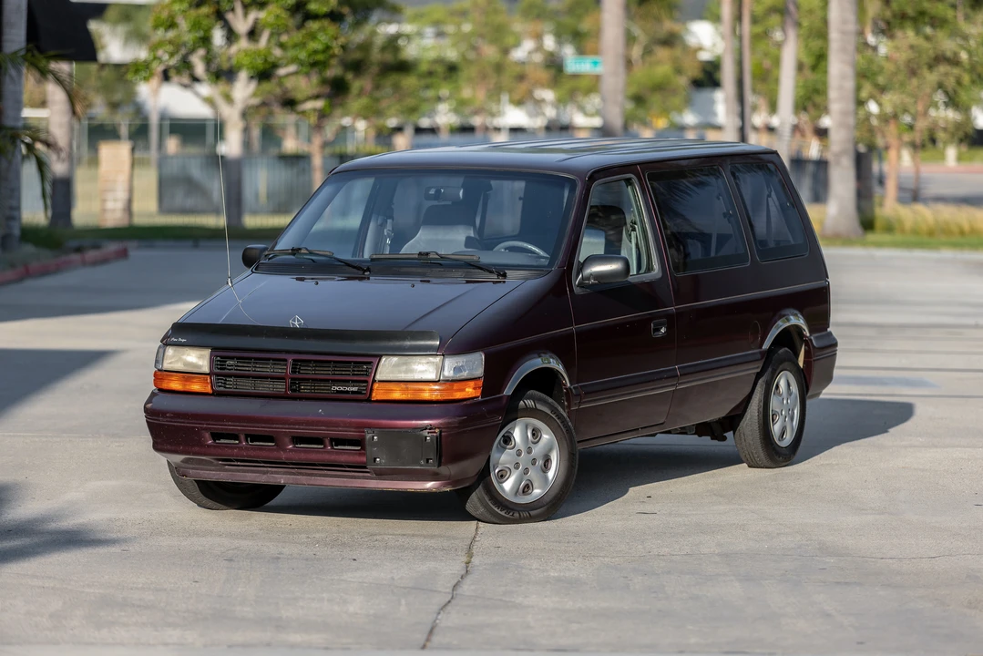 1994 Dodge Caravan - Image 11 of 31