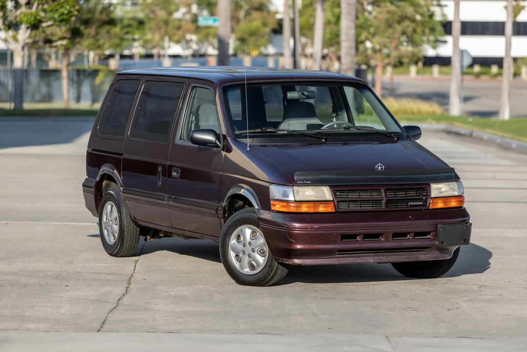 1994 Dodge Caravan - Image 4 of 31