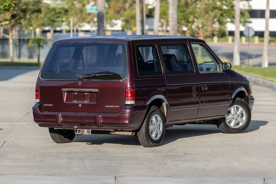 1994 Dodge Caravan - Image 21 of 31