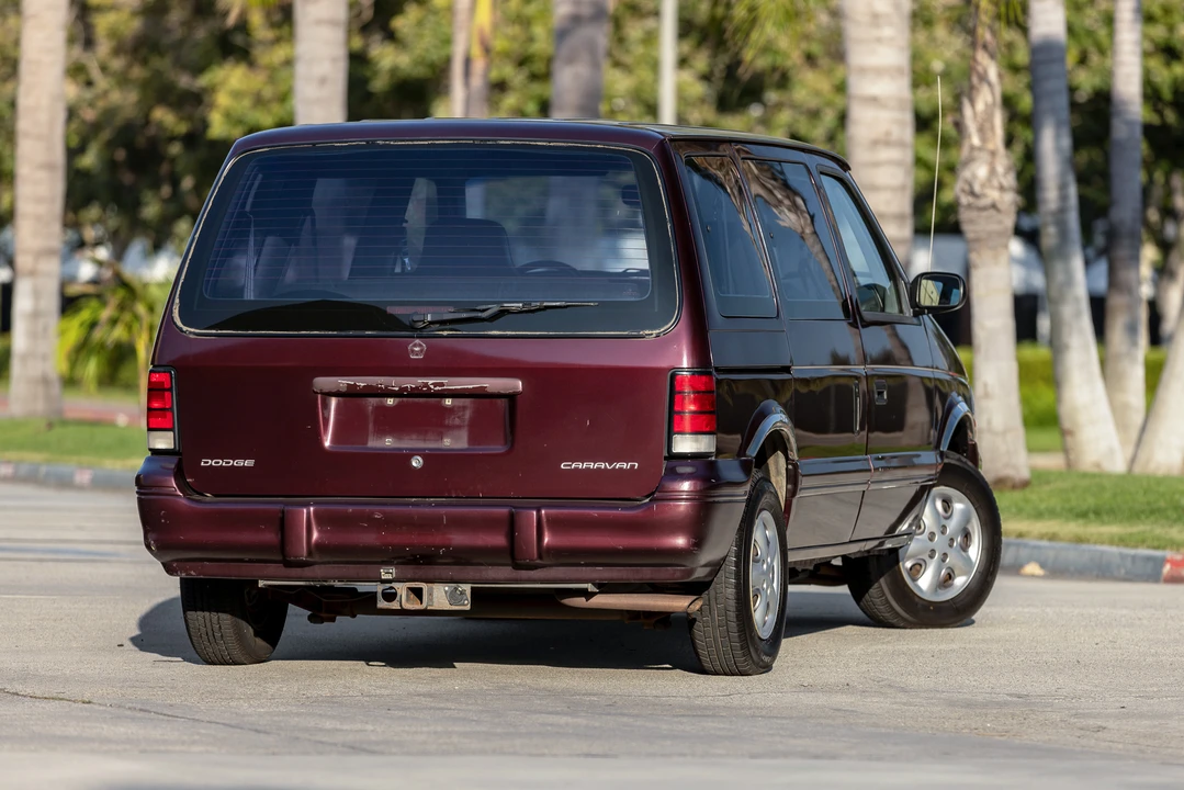 1994 Dodge Caravan - Image 19 of 31