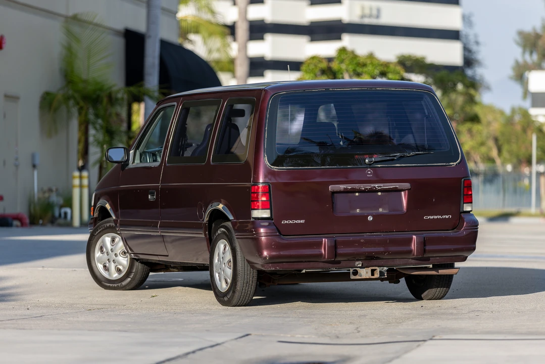 1994 Dodge Caravan - Image 16 of 31