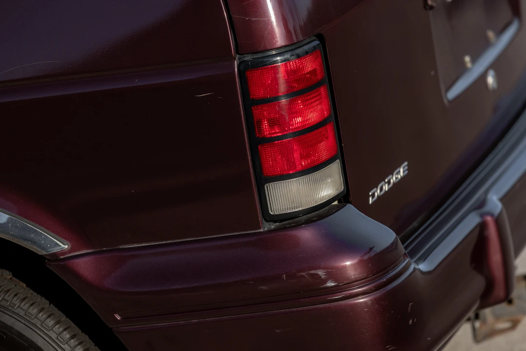 1994 Dodge Caravan - Image 29 of 31