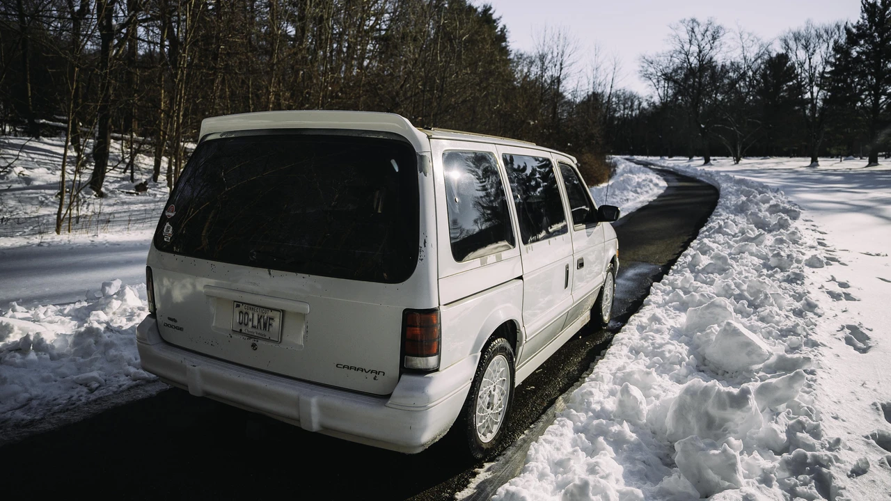 1994 Dodge Caravan - Image 11 of 31