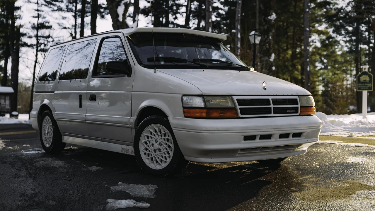 1994 Dodge Caravan - Image 16 of 31