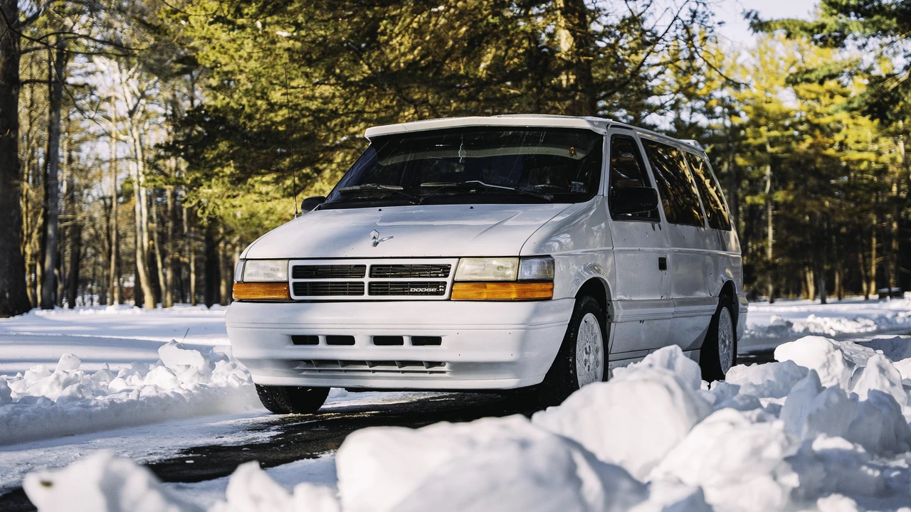 1994 Dodge Caravan - Image 7 of 31