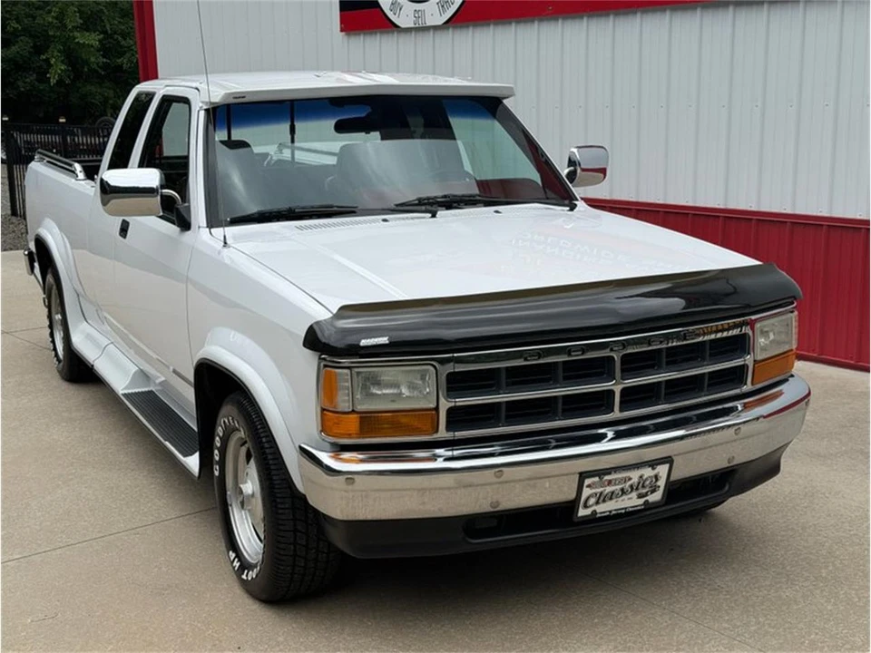 1994 Dodge Dakota 1st Gen - Image 2 of 31