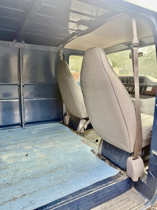 1994 Dodge Ram Van - Image 10 of 21