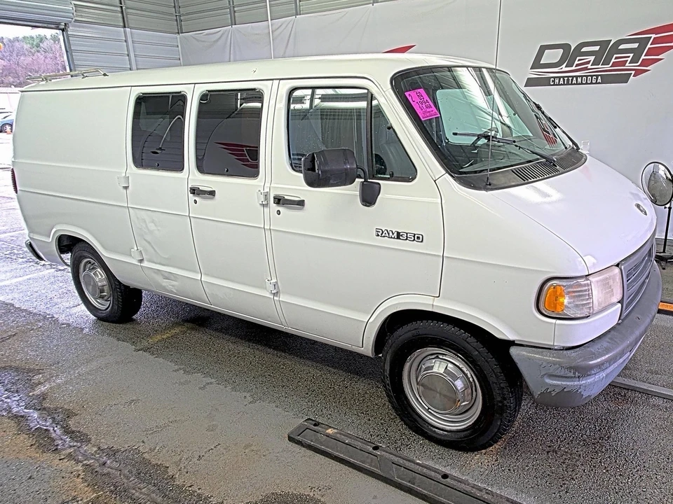 1994 Dodge Ram Van - Image 8 of 21