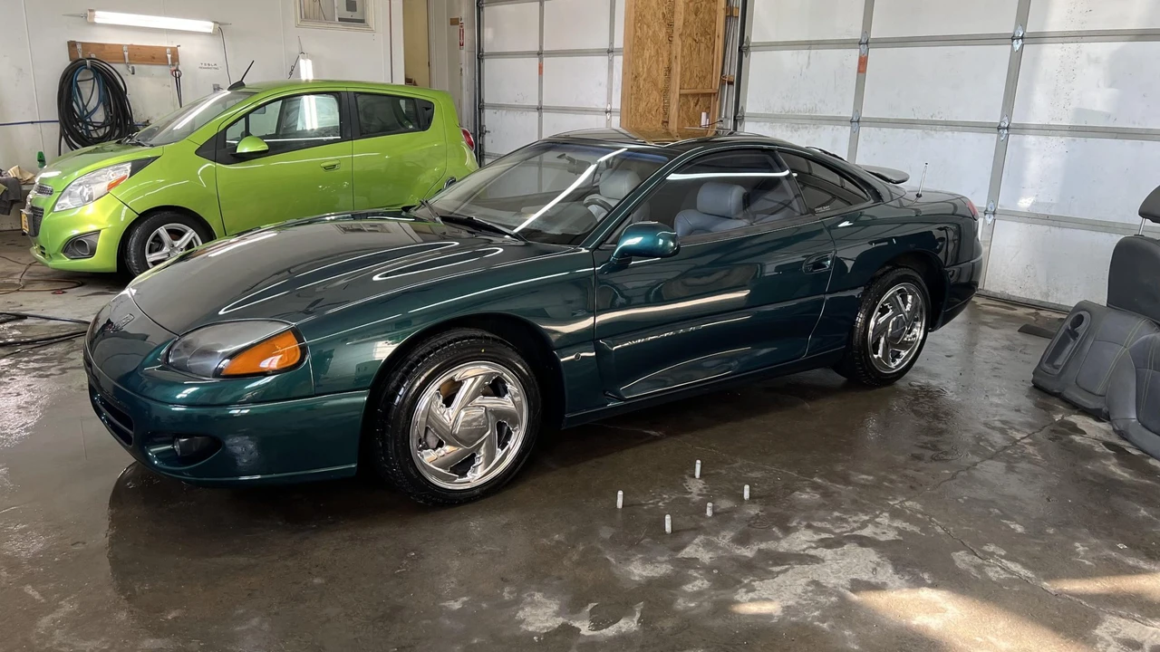1994 Dodge Stealth - Image 2 of 31