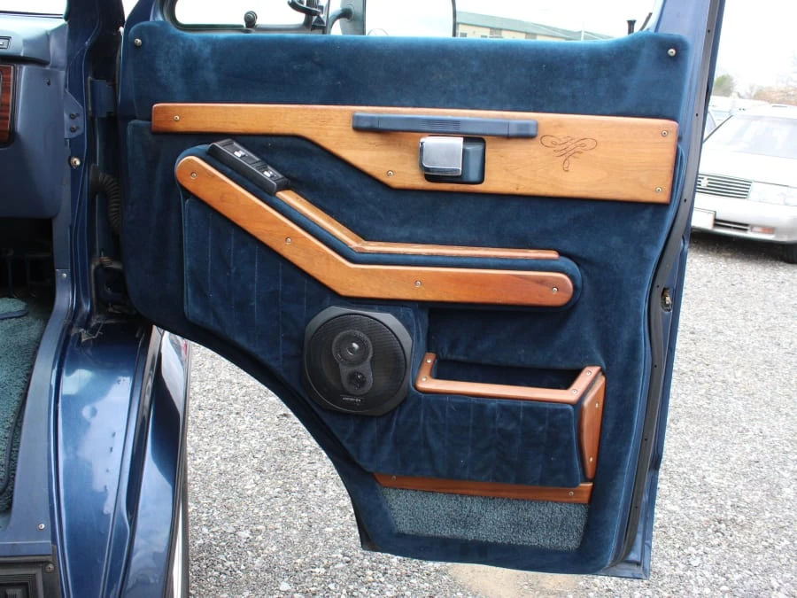 1994 Dodge Ram Van - Image 22 of 31