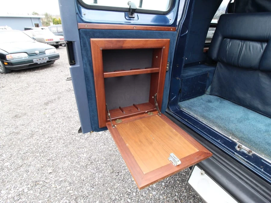 1994 Dodge Ram Van - Image 25 of 31