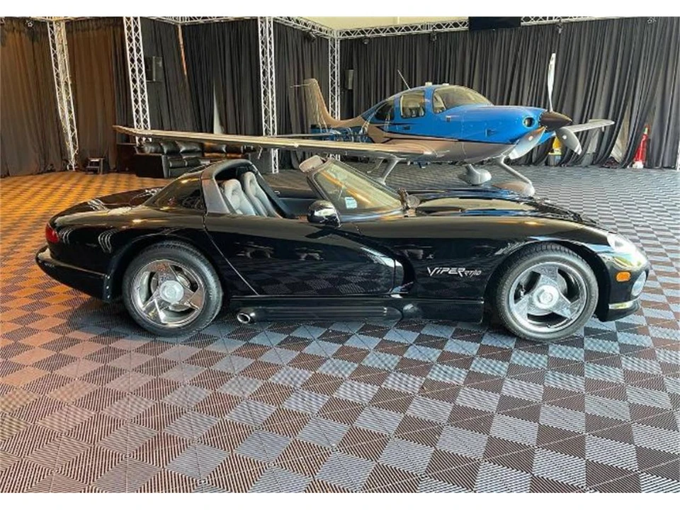 1994 Dodge Viper 1st Gen - Image 4 of 5