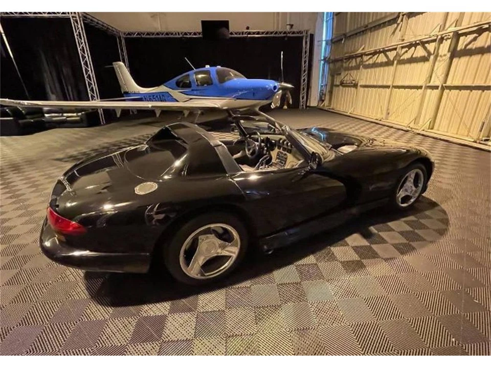 1994 Dodge Viper 1st Gen - Image 2 of 5