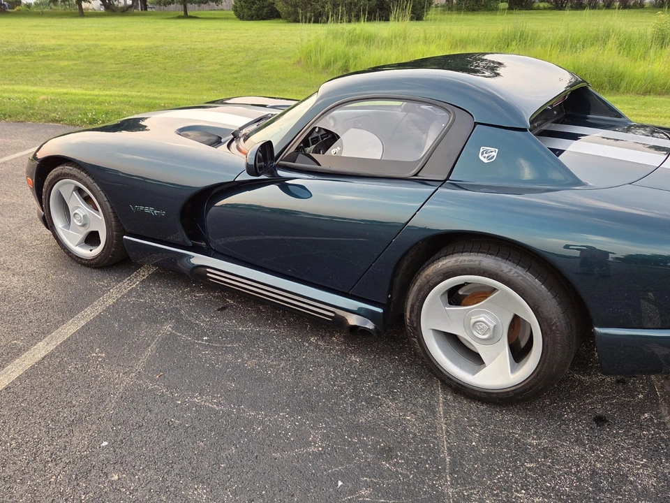 1994 Dodge Viper 1st Gen - Image 5 of 17