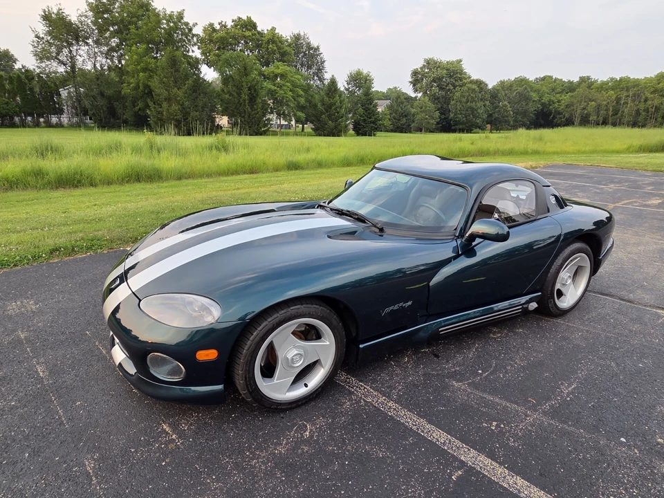 1994 Dodge Viper 1st Gen - Image 4 of 17