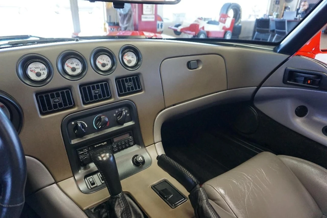1994 Dodge Viper 1st Gen - Image 24 of 31