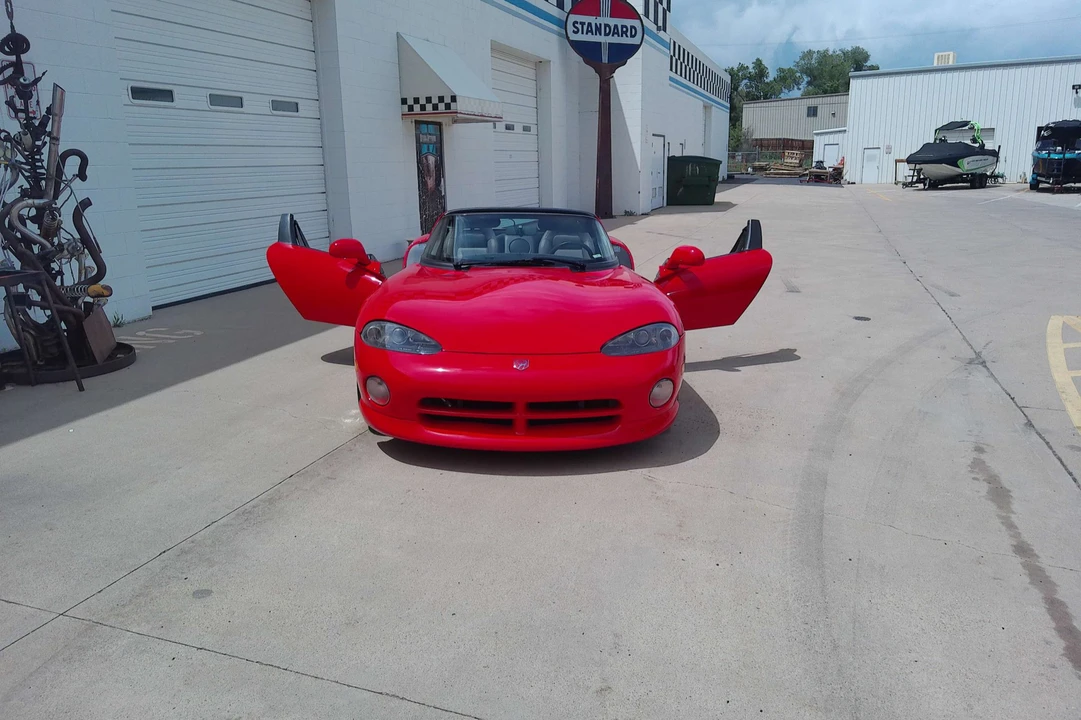 1994 Dodge Viper 1st Gen - Image 24 of 31