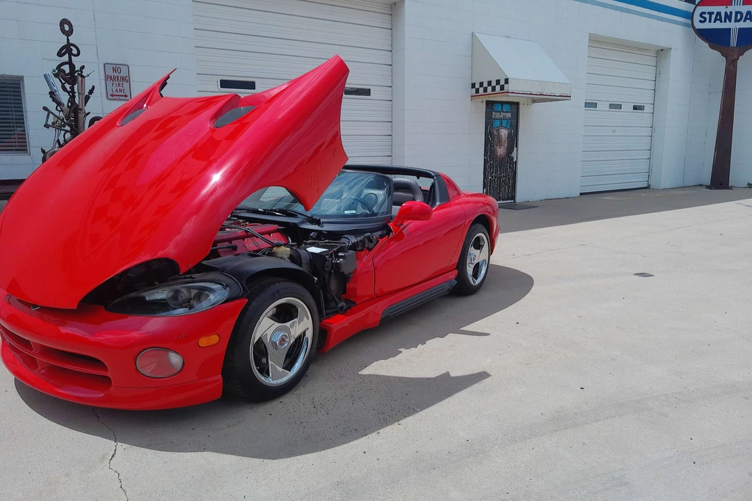 1994 Dodge Viper 1st Gen - Image 26 of 31