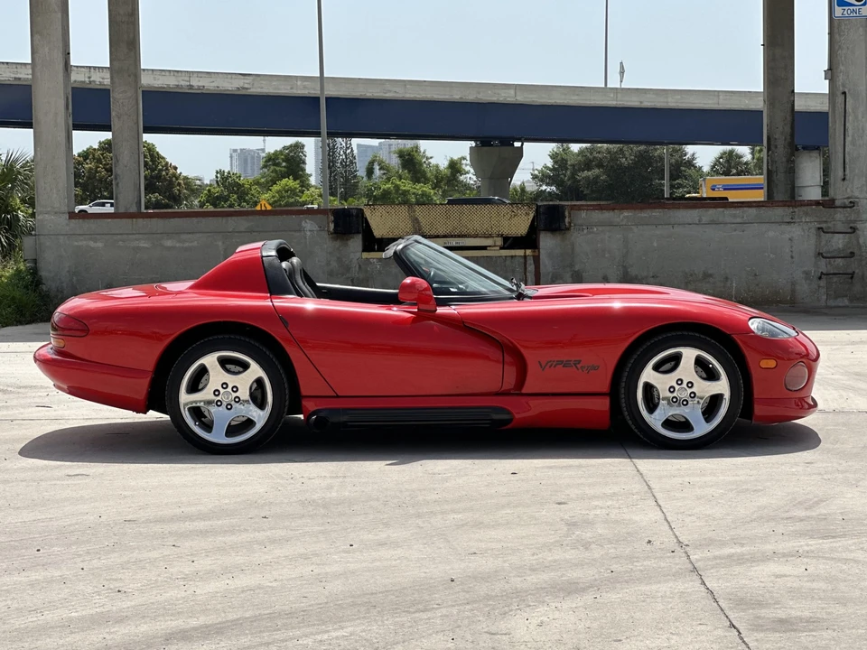 1994 Dodge Viper 1st Gen - Image 12 of 31