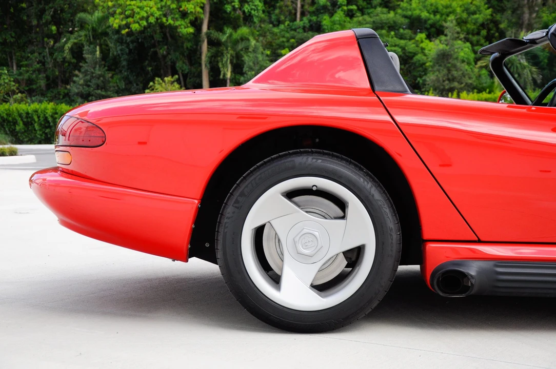 1994 Dodge Viper 1st Gen - Image 16 of 31