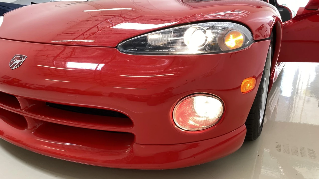1994 Dodge Viper 1st Gen - Image 30 of 31