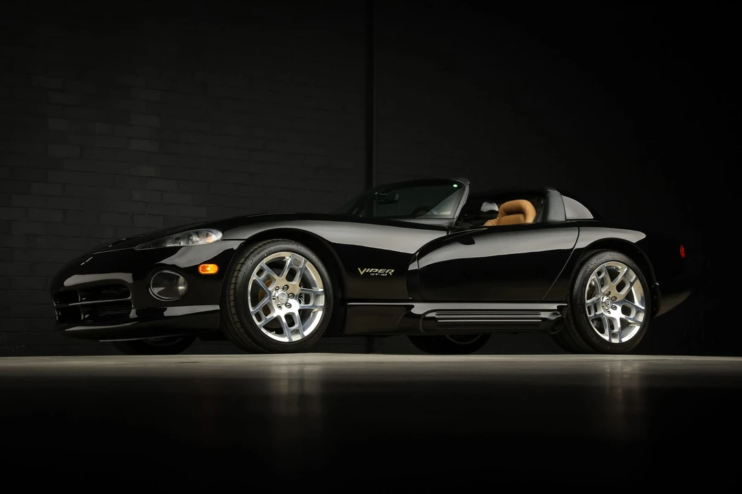 1994 Dodge Viper 1st Gen - Image 28 of 31