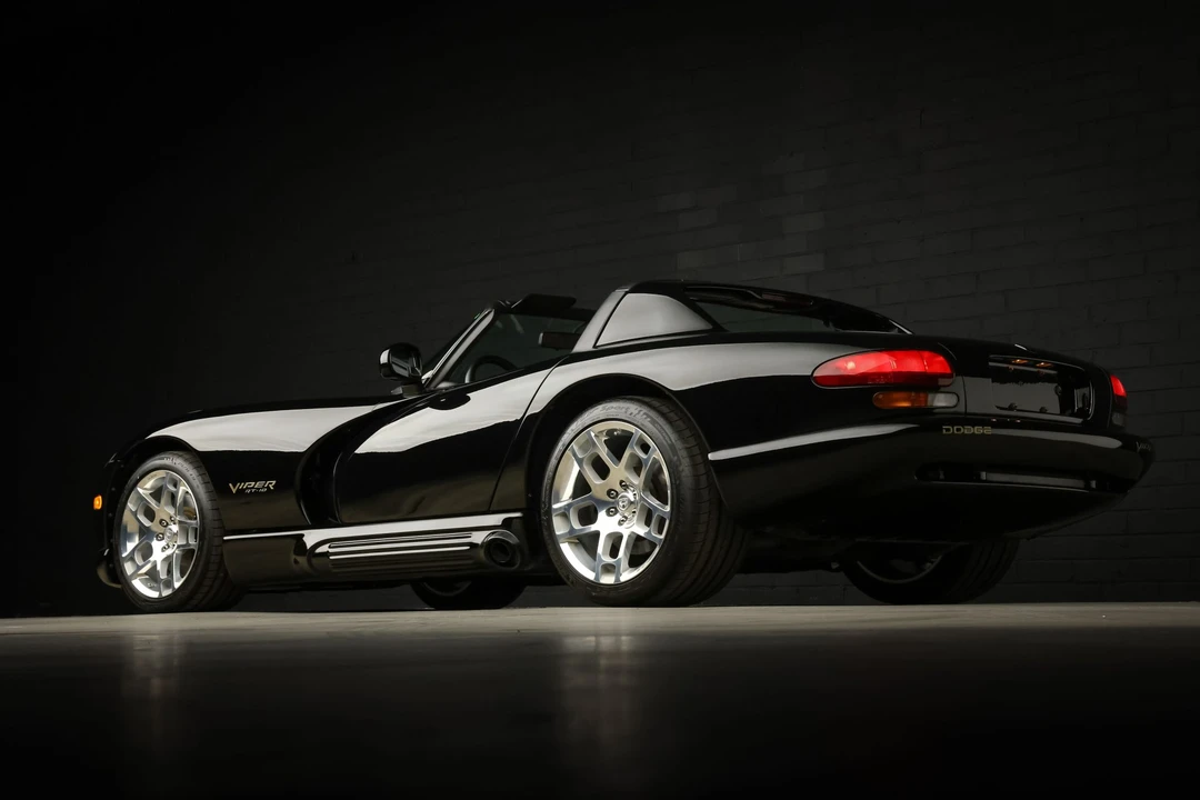 1994 Dodge Viper 1st Gen - Image 24 of 31