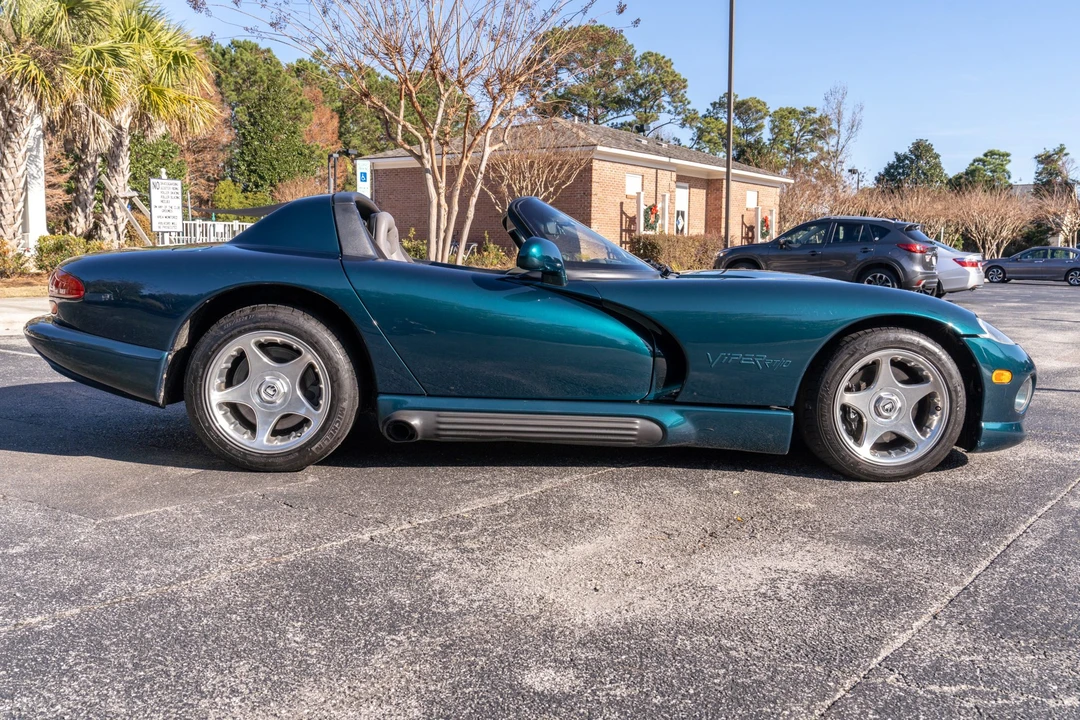 1994 Dodge Viper 1st Gen - Image 16 of 31