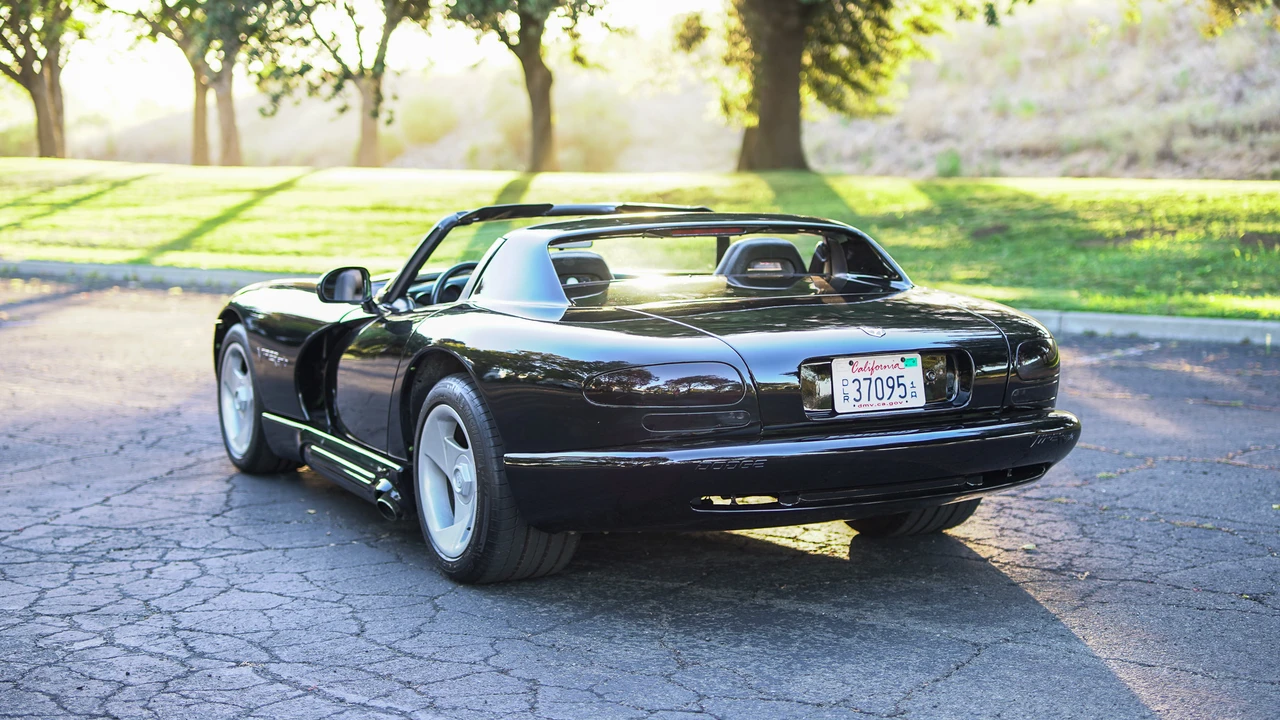 1994 Dodge Viper 1st Gen - Image 18 of 31