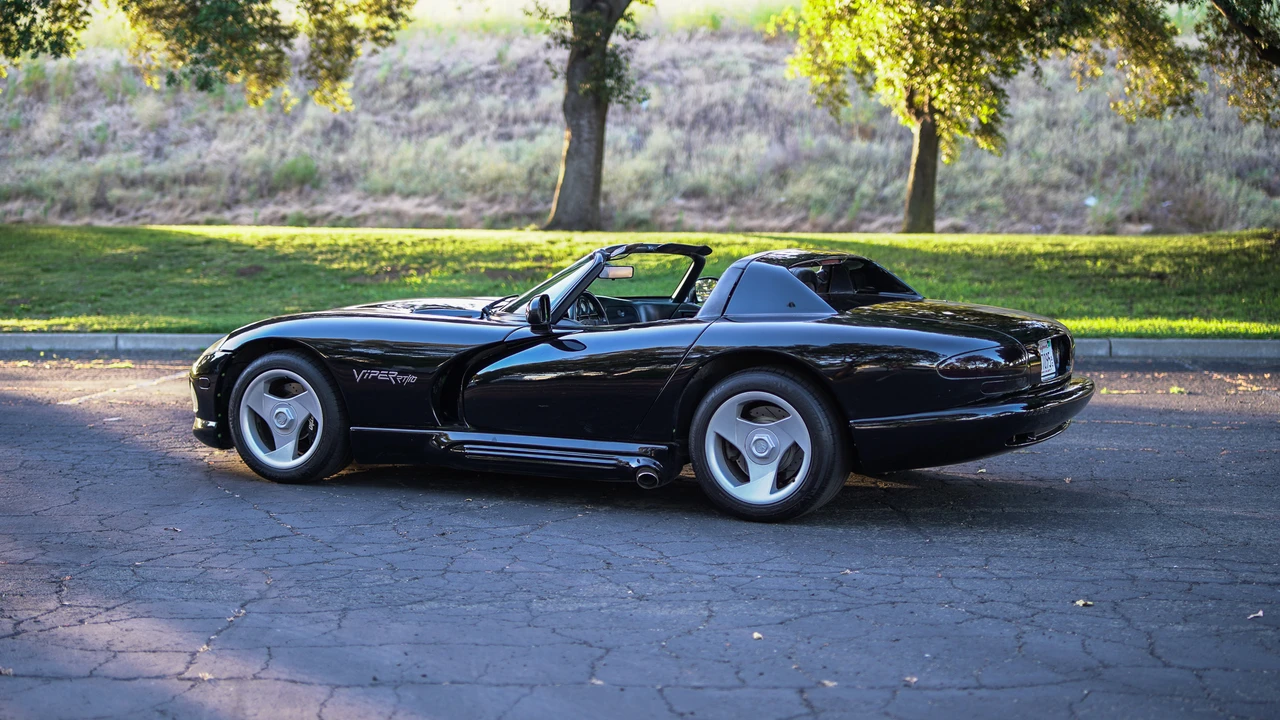 1994 Dodge Viper 1st Gen - Image 16 of 31