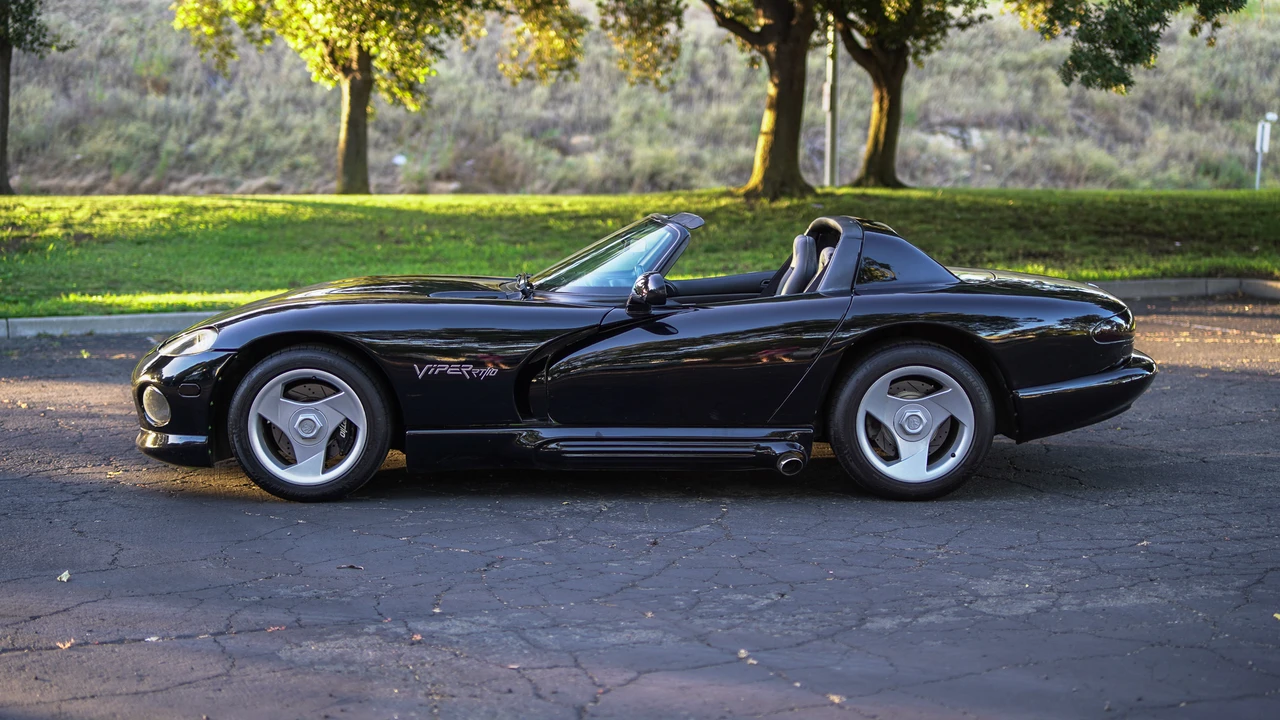 1994 Dodge Viper 1st Gen - Image 14 of 31