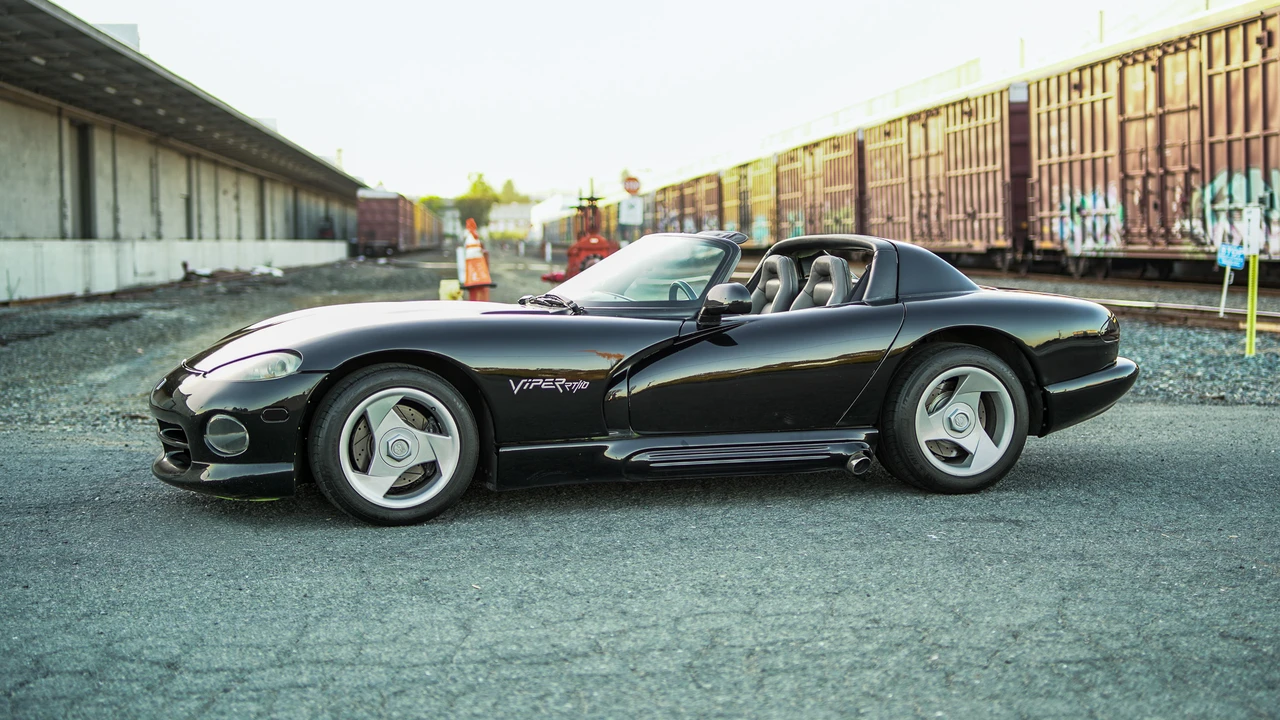 1994 Dodge Viper 1st Gen - Image 12 of 31