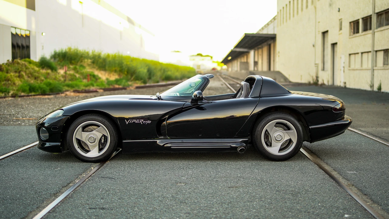 1994 Dodge Viper 1st Gen - Image 13 of 31