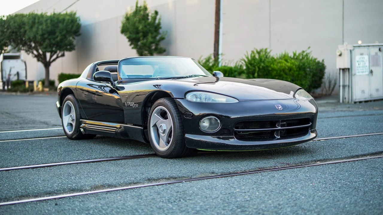 1994 Dodge Viper 1st Gen - Image 2 of 31