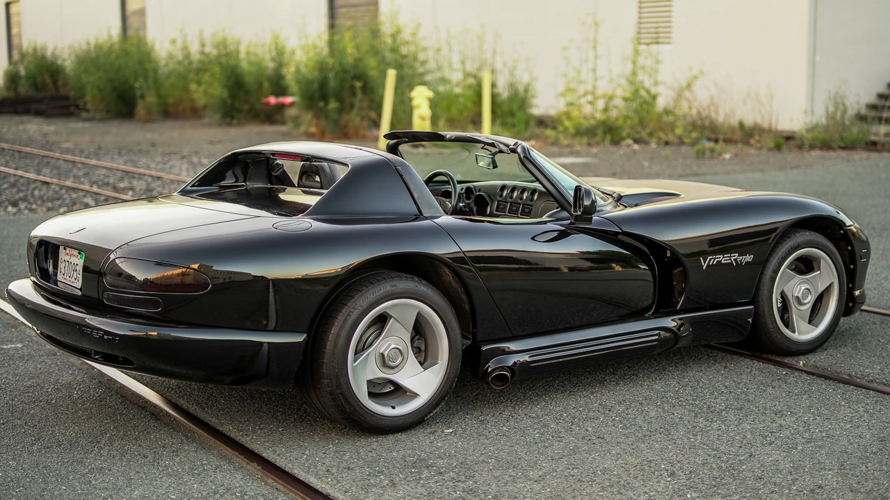 1994 Dodge Viper 1st Gen - Image 26 of 31
