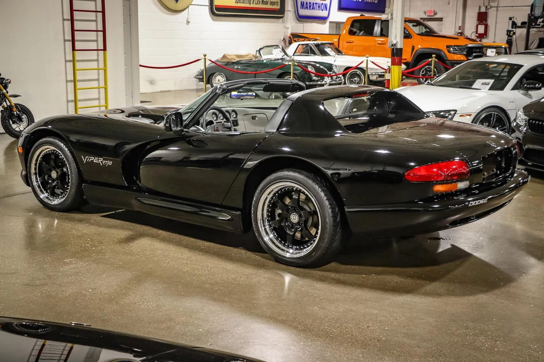 1994 Dodge Viper 1st Gen - Image 28 of 31