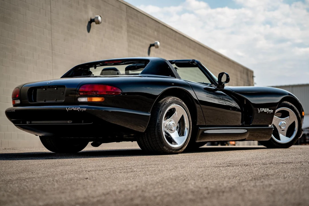 1994 Dodge Viper 1st Gen - Image 4 of 31