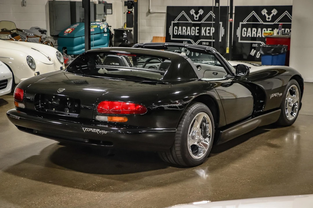 1994 Dodge Viper 1st Gen - Image 17 of 31